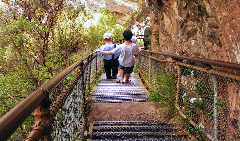 Echo Point to Scenic World via Giant Stairway walk, Blue Mountains National Park. Photo: Craig Marshall &copy; OEH